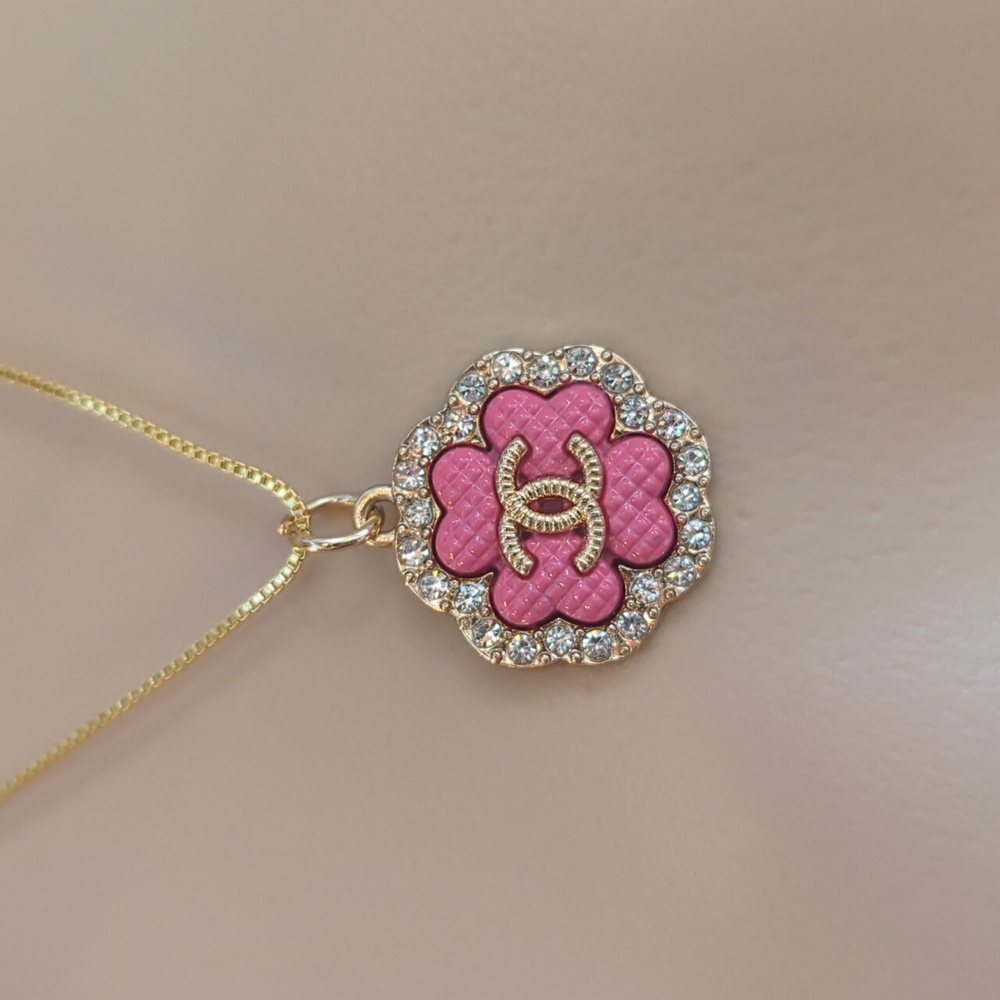 Chanel Necklace - Picture 4 of 8